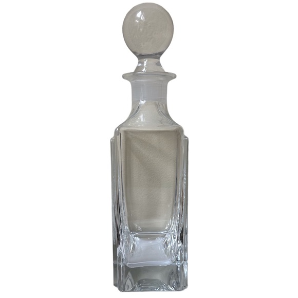 Crystal/Glass Decanter - Picture 3 of 8